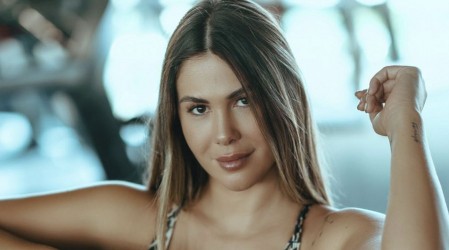 Laura Prieto sorprendió a sus seguidores con sensual foto en bikini