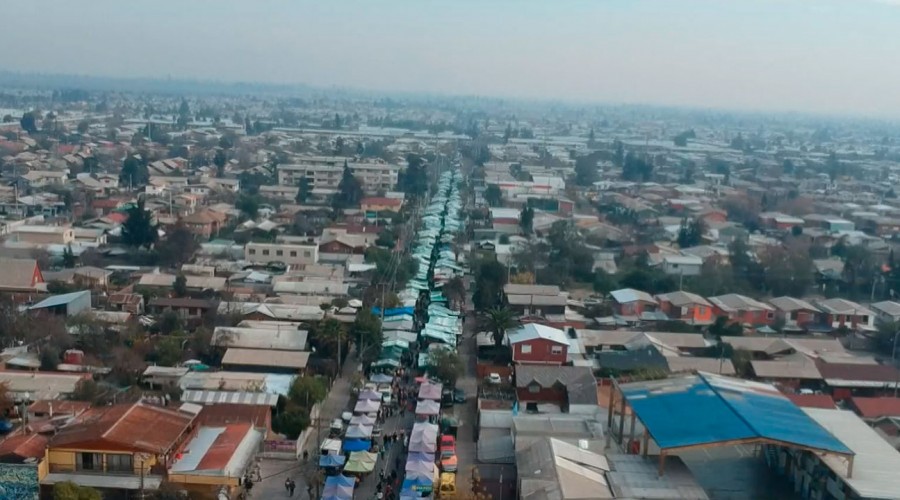 Vecinos de La Florida denuncian que 'coleros' de la feria se han tomado más de un kilómetro de calle