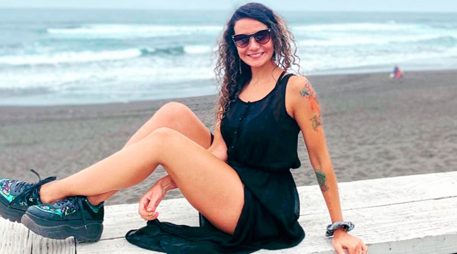 'Me siento una loba': Mónica Soto enamora a sus seguidores tras publicar foto en bikini
