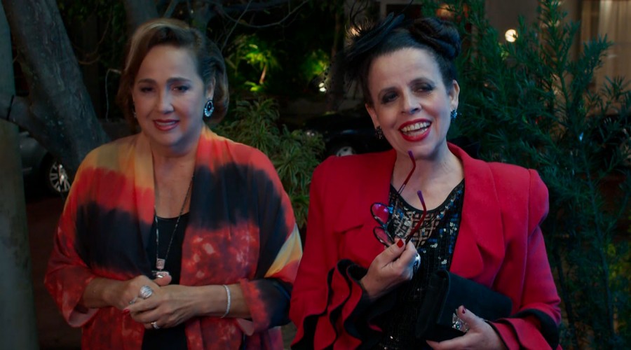 La noche de desenfreno de Lucrecia y Safira (Capítulo 89 - parte 1)