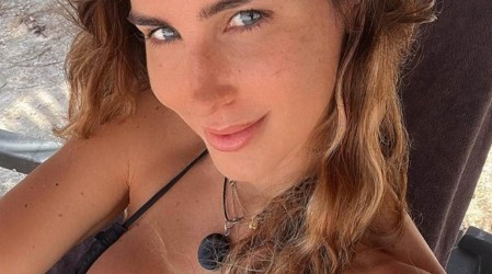 Fran Undurraga enamora a sus seguidores con sensual foto en bikini en sus vacaciones