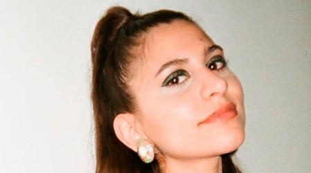 La joven artista 'Esteza' contó cómo fueron sus inicios en la música