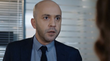 Avance extendido: Sergen le declarará la guerra a Azra