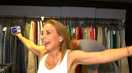 "¡Se va a empiluchar!": Karen y Neme viven divertido episodio al probarse ropa en Puerto Varas