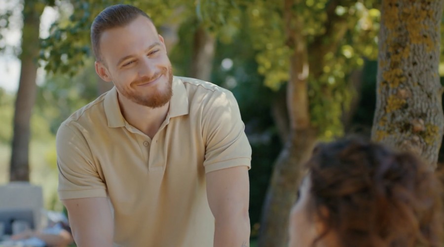 Serkan intenta descubrir si Eda sigue enamorada (Capítulo 154 - Parte 1)