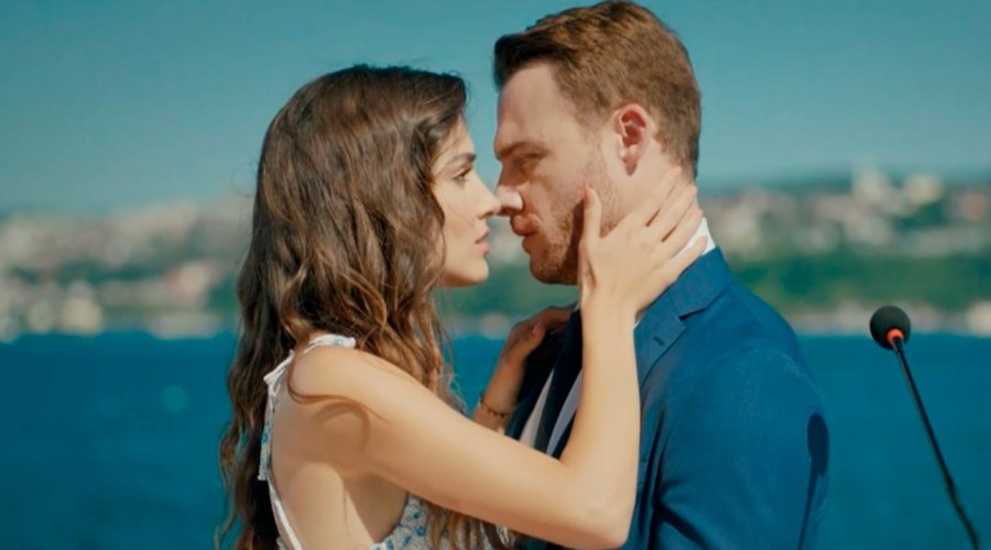 Descubre por qué los protagonistas de las teleseries turcas no se besan apasionadamente