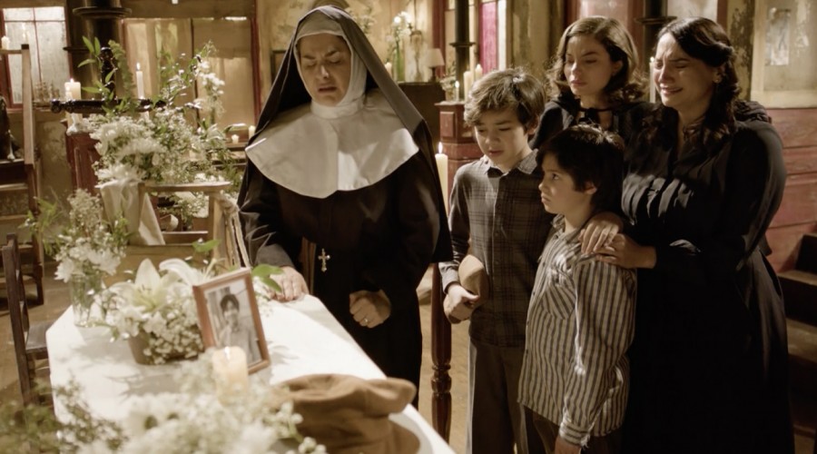 El funeral de 'El Piojo' - Capítulo 96