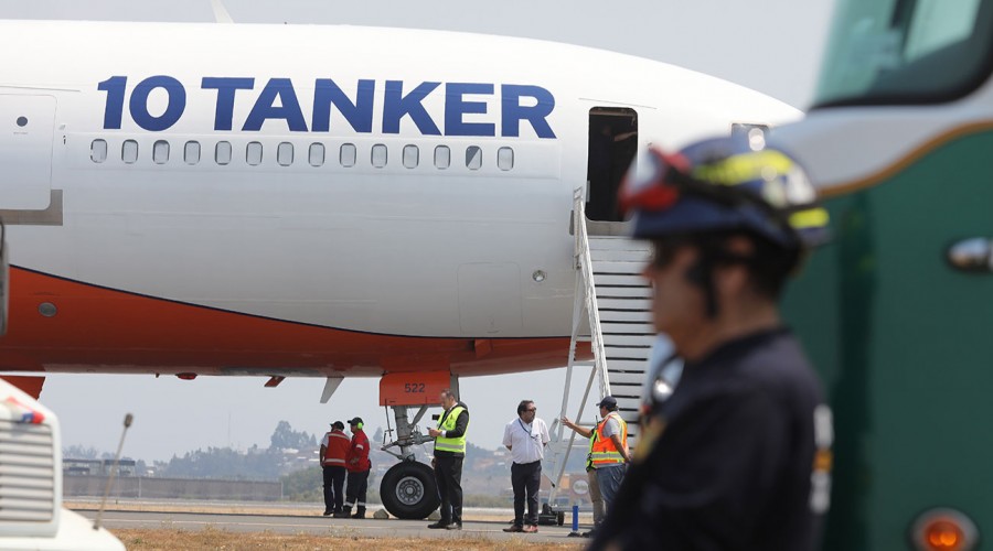 Vuelo del Ten Tanker en Chile: Aeronave despegó para realizar primeras descargas de agua