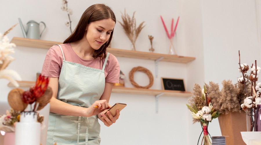 ¿Eres emprendedor? Revisa aquí cómo cobrar fácil y seguro a tus clientes