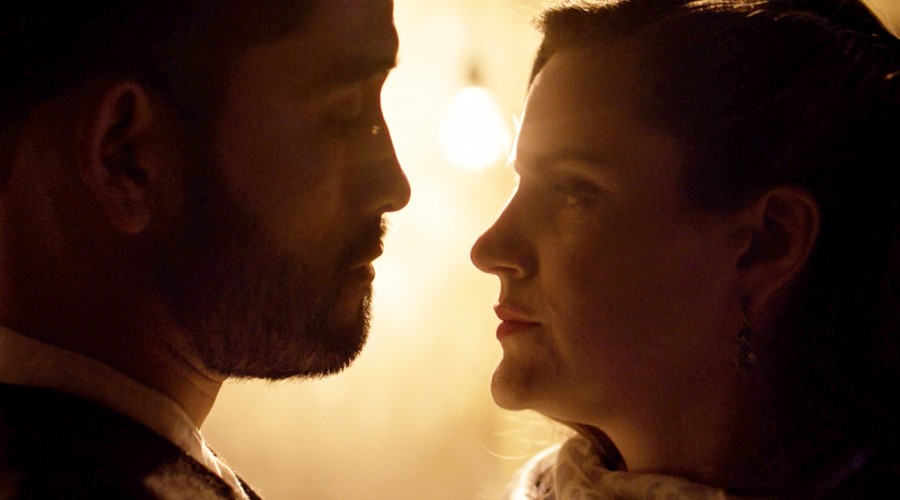 Avance: Sara Levi besará a Pedro