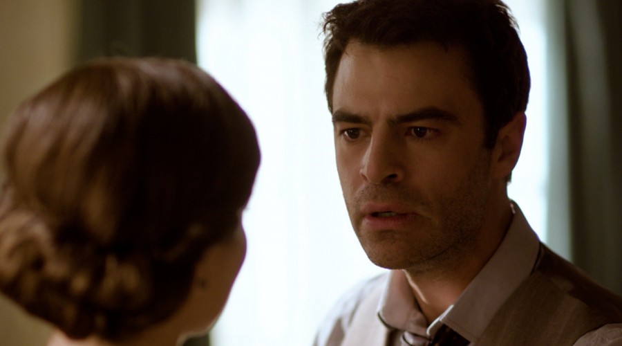 Gaspar obliga a Eloísa a quedarse en Valparaíso