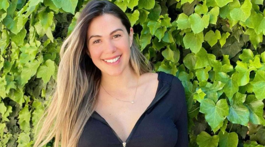¡En una tina llena de vino!: Lara Prieto impactó a sus fans con postal de Instagram