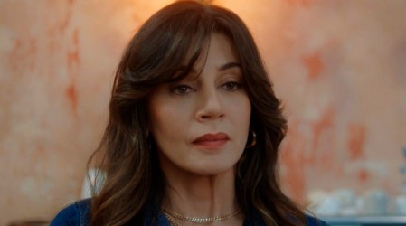 Azra rechaza volver a trabajar como abogada (Capítulo 47 - parte 1)