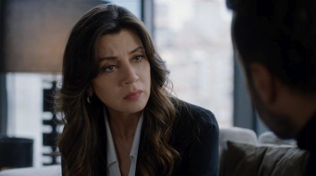 Avance extendido: Azra desatará su rabia