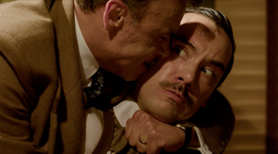 Cárdenas amenaza al detective Méndez