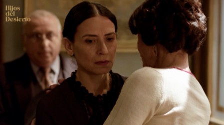 Antonia traiciona a Ester