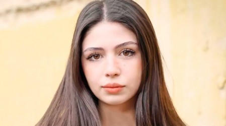 La actriz más joven del elenco: Conoce a Zeynep Atilgan que da vida a Parla en Yargi