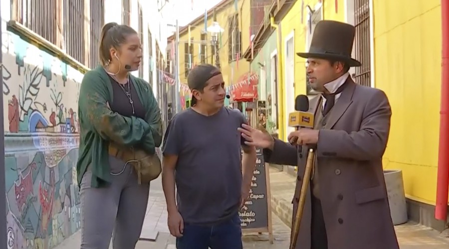 María José Quintanilla y Karla Constant recorren las calles de Valparaíso