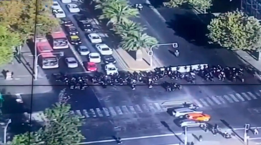 Desmanes y agresión a la prensa: Activan desvíos de tránsito por Día del Joven Combatiente Desmanes y agresión a la prensa: Activan desvíos de tránsito por Día del Joven Combatiente