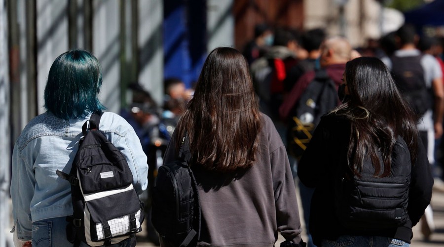 Bonos para mujeres: Revisa el listado de beneficios que se pagan en abril