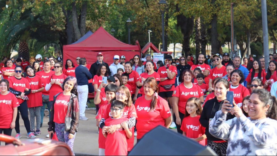 Más de 1.200 vecinos de la comuna de Teno participaron de la 'Jornada Deportiva en Familia' de Carozzi