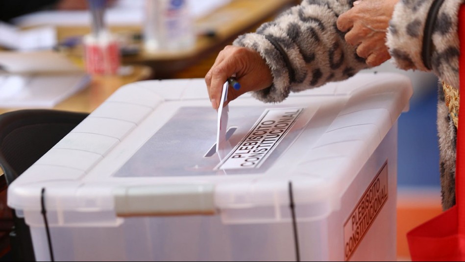 Averigua quiénes deben hacer la constancia en Carabineros en caso de no poder votar este 7 de mayo