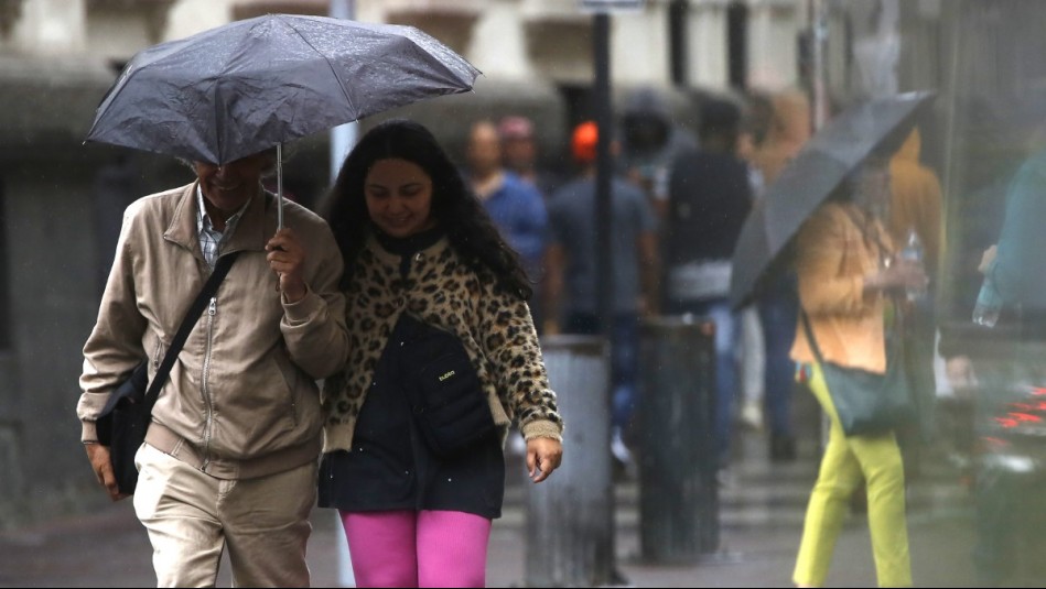 ¿Cuándo llueve en Santiago? Jaime Leyton revela pronóstico de lluvias y bajas temperaturas