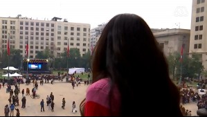 De Paseo: Karla Constant saludó desde el balcón de La Moneda