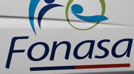 Descuentos y atenciones gratuitas: Los beneficios para afiliados de Fonasa