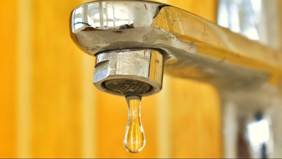 Confirman corte de agua en 34 comunas de la Región Metropolitana: Revisa cuándo comenzará Confirman corte de agua en 34 comunas de la Región Metropolitana: Revisa cuándo comenzará