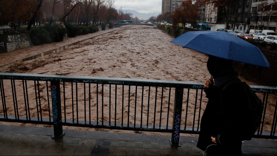 Precipitaciones hasta este sábado: Dirección Meteorológica de Chile emite alerta a 5 regiones del país