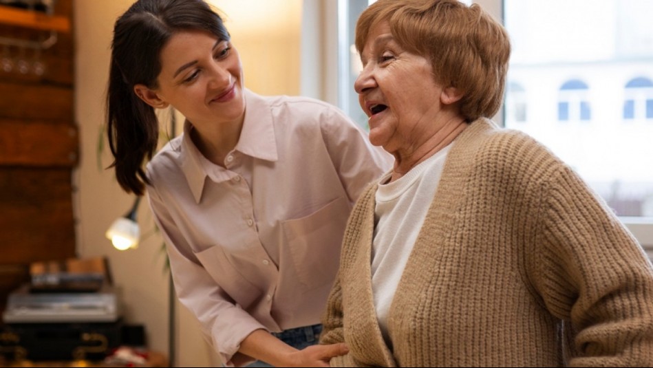 Estos son los beneficios de la credencial de persona cuidadora: Averigua cómo obtenerla