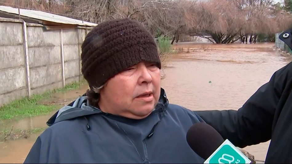 Vecina de Hualqui rescató a sus animales ante crecida del río Biobío: 'No me importaban las cosas materiales'