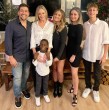 La hija de Rafael Araneda y Marcela Vacarezza se va a Estados Unidos, así lo compartió la modelo y animadora chilena en Instagram. Martina se quedó en Chile para culminar sus estudios universitarios