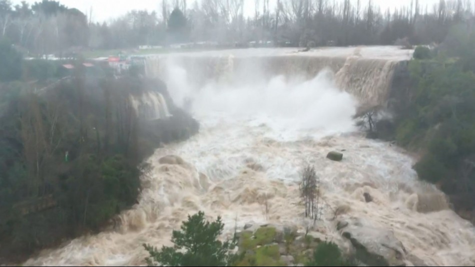 Dron de Meganoticias registra significativo aumento del cauce del Salto del Laja