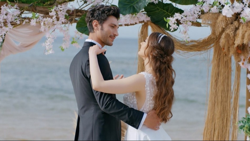 '¡Qué vivan los novios!': Matrimonio de Esra y Ozan dejó felices a los fans de Olvídame si puedes