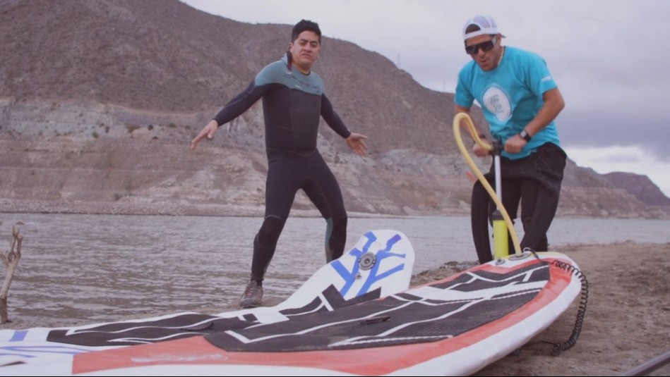 Fernando Godoy sufre 'alegres' caídas practicando kite surf en Bajo el Mismo Techo