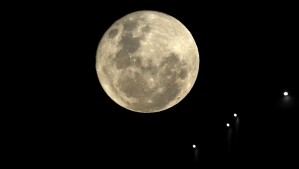 Se aproxima una Luna azul: ¿Qué es y cuándo se podrá ver en Chile?