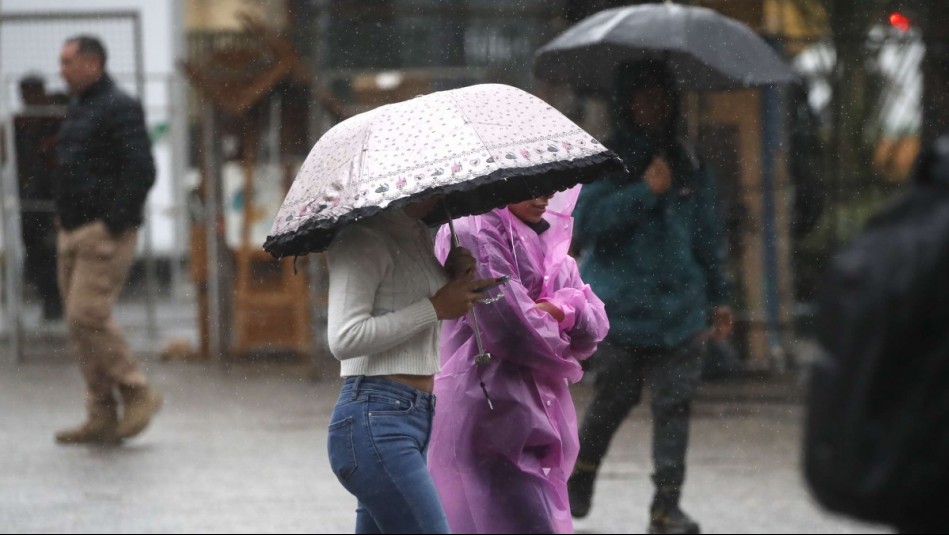 Revisa cuándo parten las lluvias este fin de semana: Pronostican 'precipitaciones normales a moderadas'