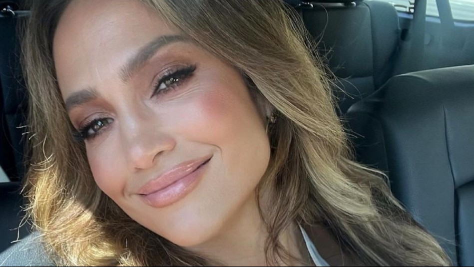 'Siempre serás la más hermosa': Jennifer Lopez sorprende al posar en lencería