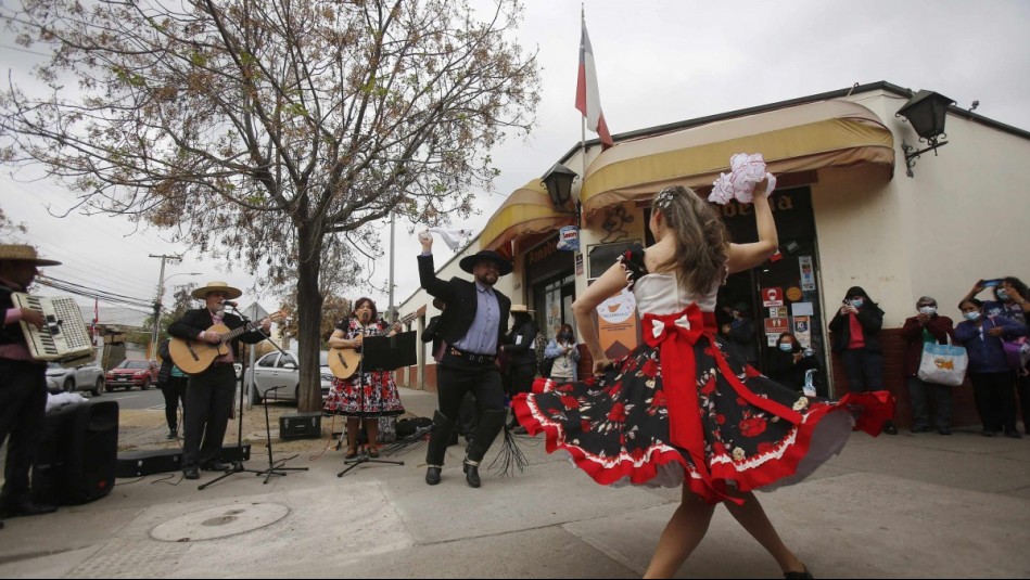 No es solo el 18 de septiembre: Revisa la lista de feriados que tendremos durante el mes patrio