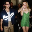 El cantante norteamericano Joe Jonas y la actriz británica Sophie Turner decidieron divorciarse, según confirmaron en un breve comunicado. El divorcio fue introducido por el integrante los Jonas Brothers.