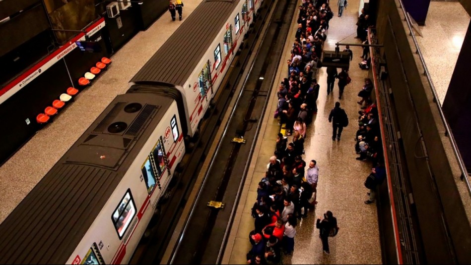 Metro de Santiago anuncia extensión horaria para las Líneas 1 y 2 durante Fiestas Patrias