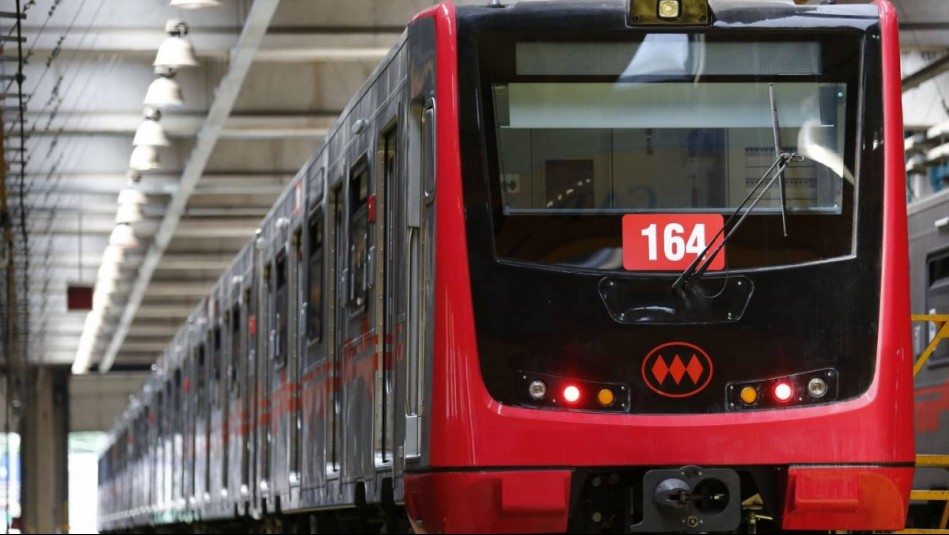 Frente a apertura de nuevas estaciones: Metro de Santiago anuncia ajustes a Línea 2