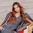 Seyrán y Ferit es el éxito internacional turco que pronto llegará a Mega, con una historia de romance y rivalidad entre dos hermanas. Su protagonista es la actriz Afra Saraçoglu, quien con 25 años tiene una nutrida carrera.