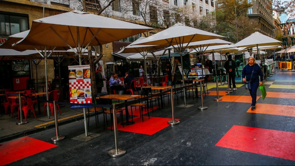 Corte de agua: Revisa cómo funcionarán restaurantes y supermercados en las comunas afectadas