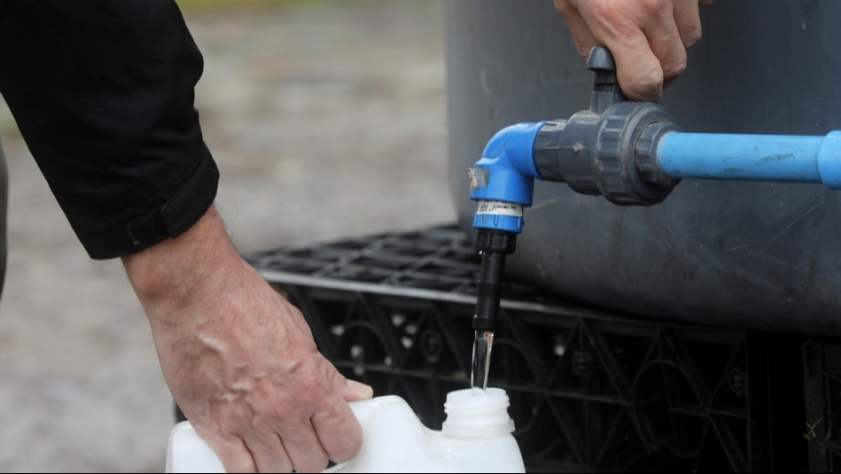 ¿Cuándo y a qué hora termina el corte de agua en Santiago?