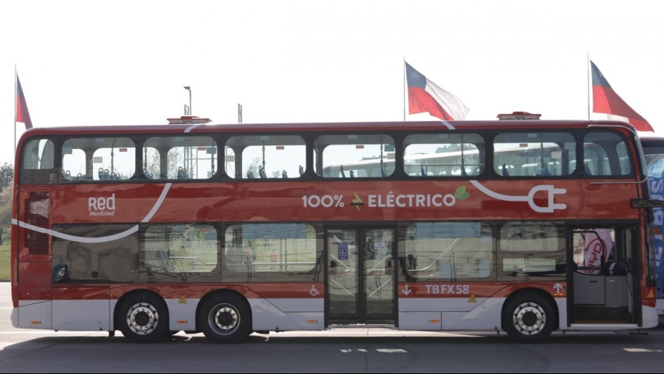 ¿Cuándo comenzarán a operar los buses de dos pisos en Santiago? Este es el nuevo recorrido del sistema RED