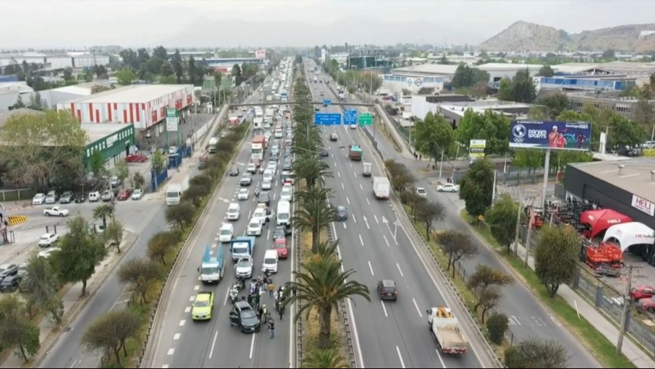 Agrupación 'No más TAG' inicia bloqueo de autopistas y carreteras en Santiago: Las razones tras movilización