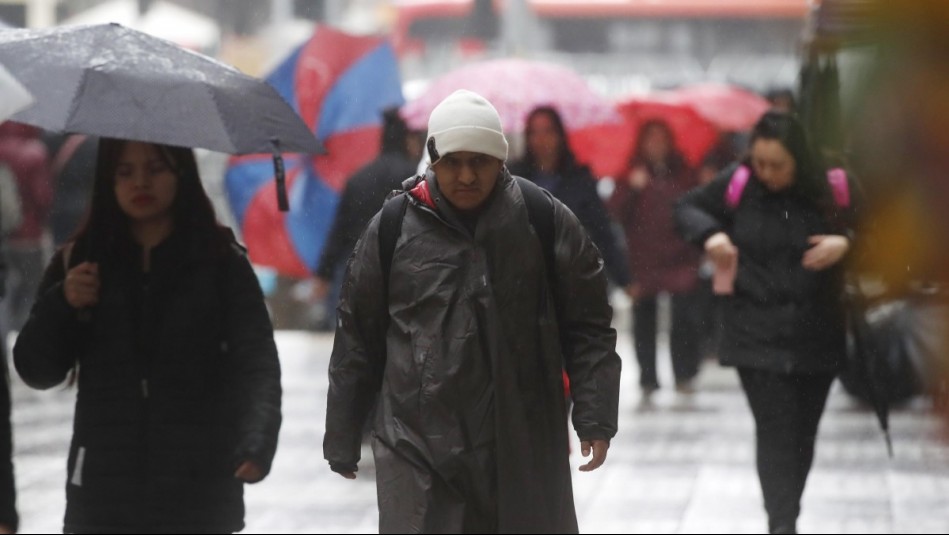 Confirman lluvias en Santiago para este fin de semana largo: ¿Cuántos milímetros se esperan?